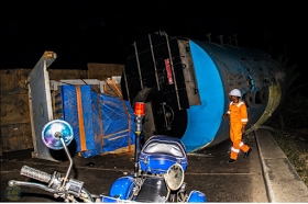 Omg! Fully Loaded Gas Tanker Falls At Apapa Expressway In Lagos (PHOTOS)