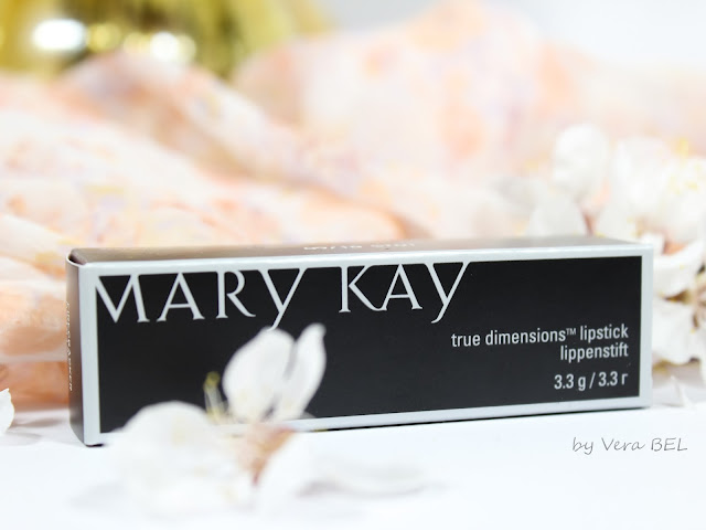 Прозрачная губная помада True Dimensions от Mary Kay в оттенке Firecracker (Зажигательный красный). Обзор, отзыв, свотчи.  Prozrachnaya gubnaya pomada True Dimensions ot Mary Kay v ottenke Firecracker (Zazhigatelnyiy krasnyiy). Obzor, otzyiv, svotchi.