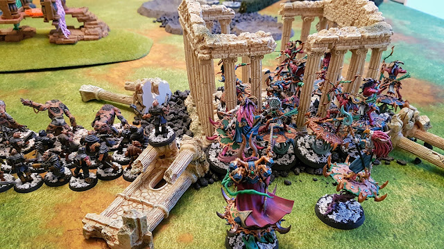 Warhammer 40k battle report - Eternal War -  Narrow The Search - 1000 points - The Purge & Daemons of Nurgle vs Thousand Sons & The Scourged