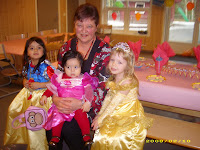 3 princesses and a grandmother