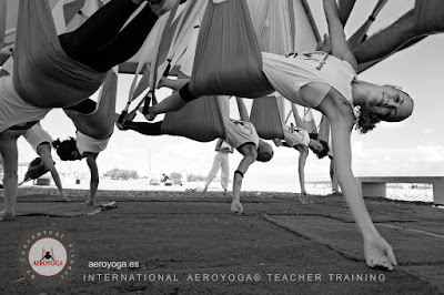 la-vuelta-el-mundo-con-aeroyoga-aero-yoga-international-teacher-training-cursos-clases-formacion-profesional-stage-profesores-salud-wellness-seminarios-valencia-madrid-barcelona-sevilla-cadiz-ireland-paris-australia-brasil-sao-paulo-mexico-colombia