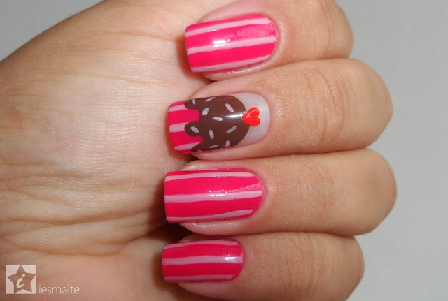 Unhas Decoradas - Cupcake de Chocolate