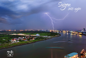 Saigon by night 