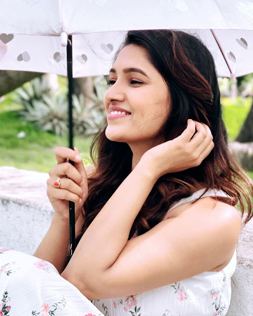 Actress Vani Bhojan Latest Photos