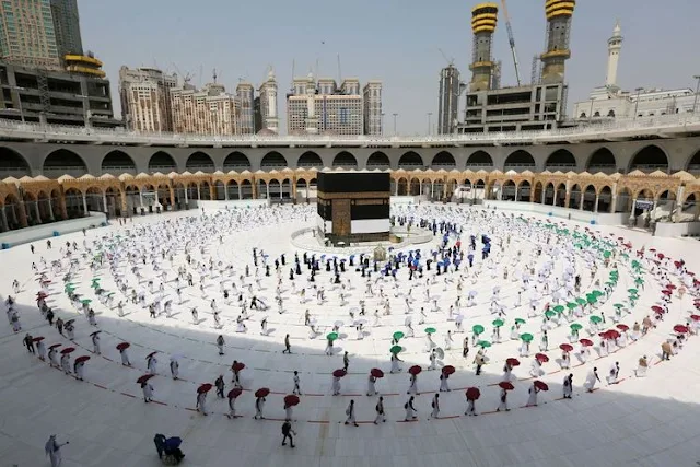 Bagi yang ingin melaksanakan ibadah umrah di Tanah Suci Mekkah Mau Umrah Tapi Gak Mau Vaksin
