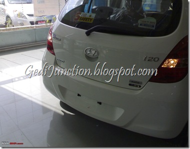 hyundai i20 diesel showroom