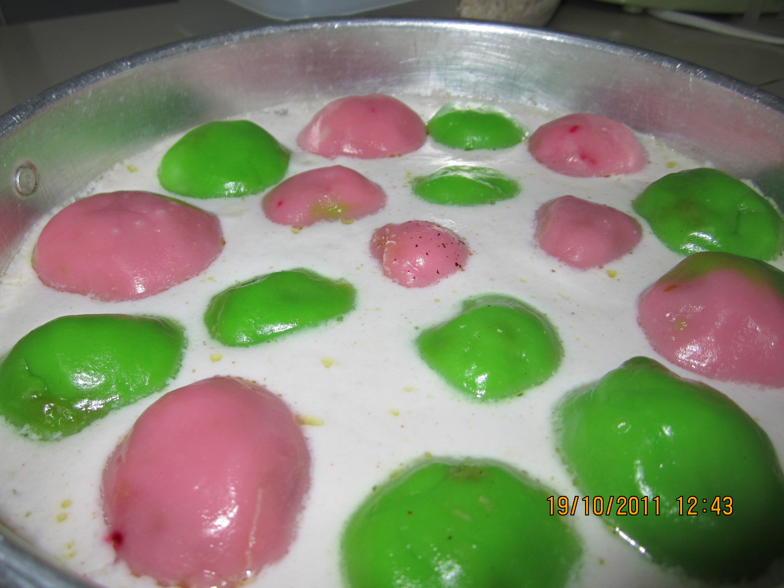 Saujana Syarasin: Kuih Badak Berendam a.k.a Koci Berendam