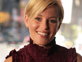 Free non-watermarked Elizabeth Banks wallpapers at fullwalls.blogspot.com