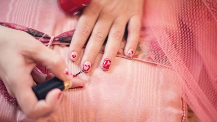 Bermanfaat Buat Wanita Cat  Kuku  yang Tembus Air dan Boleh 
