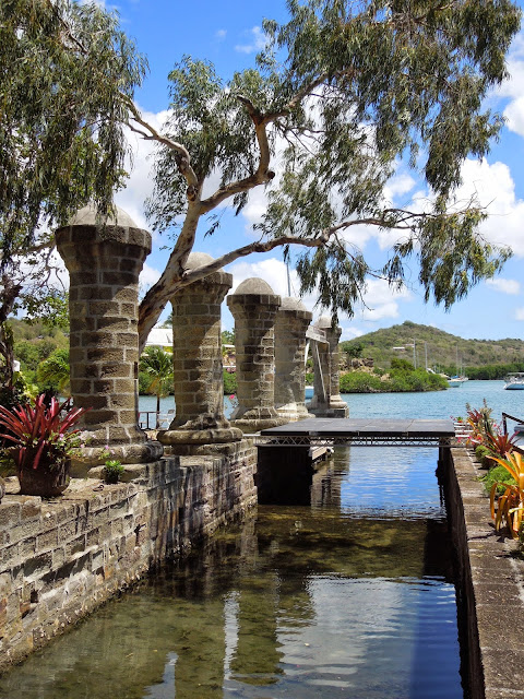 Nelson's Dockyard pillars