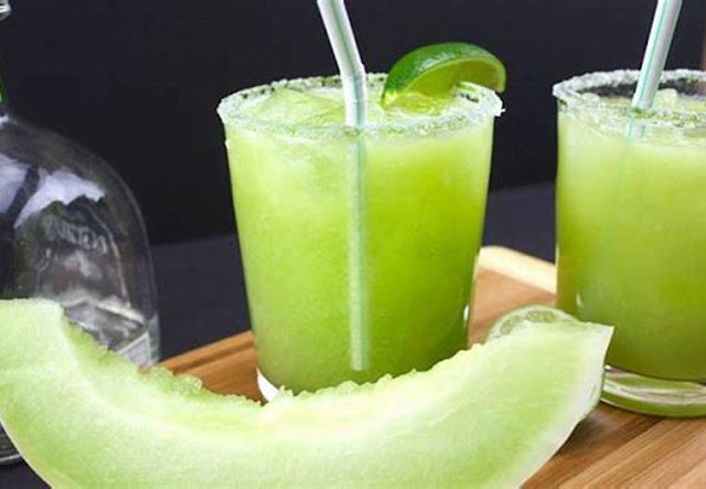Es Melon: Segarnya Minuman Pelepas Dahaga di Cuaca Panas