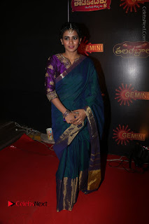 Actress Hebha Patel Stills in Green Silk Saree at Gemini TV Puraskaralu 2016 Event  0082.JPG