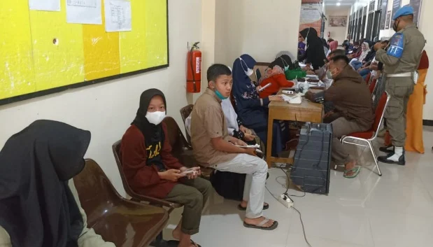 Gelombang 1 Vaksinasi Di Kantor Satpol PP Payakumbuh Capai 97 Orang, Vaksin Sampai Habis