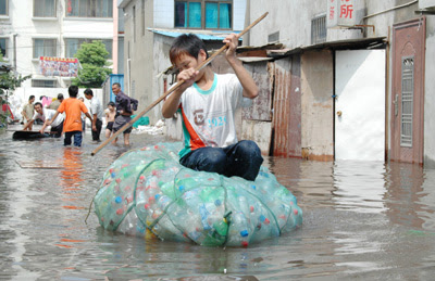 Suzhou Waste-plastic-bottle Paddling Boat