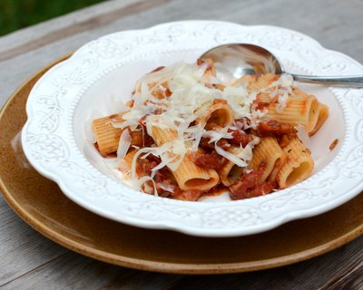 Pasta with Slow-Roasted Tomatoes, another Quick Supper ♥ AVeggieVenture.com.