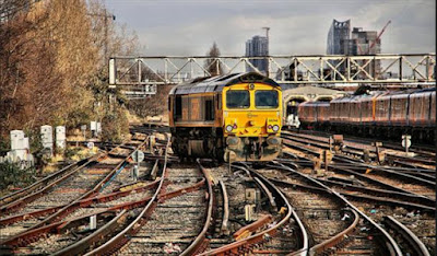 Il groviglio di piste a Clapham cantiere di commutazione, Londra, Inghilterra.