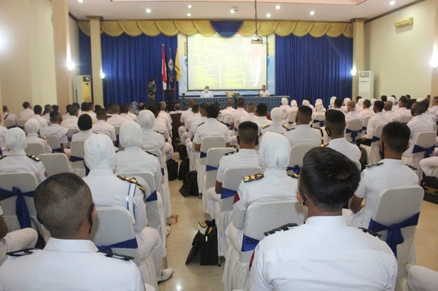 Kuliah Umum Taruna/Taruni APN Surakarta dari Dandim 0726/Sukoharjo