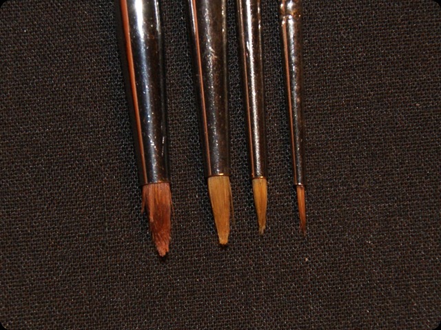 eyeliner brush comparison