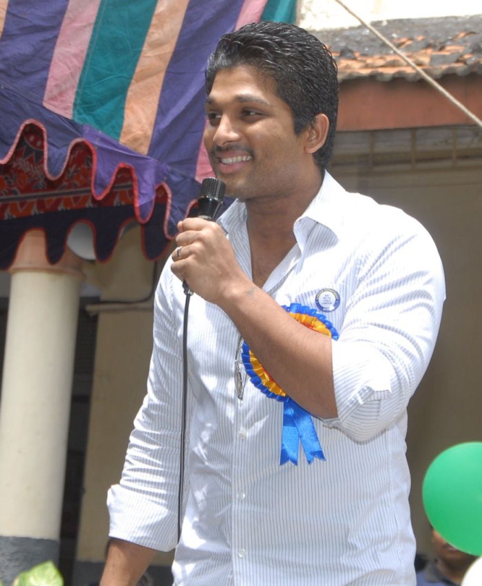 Allu Arjun Supporting Stop Child Labour Campaign