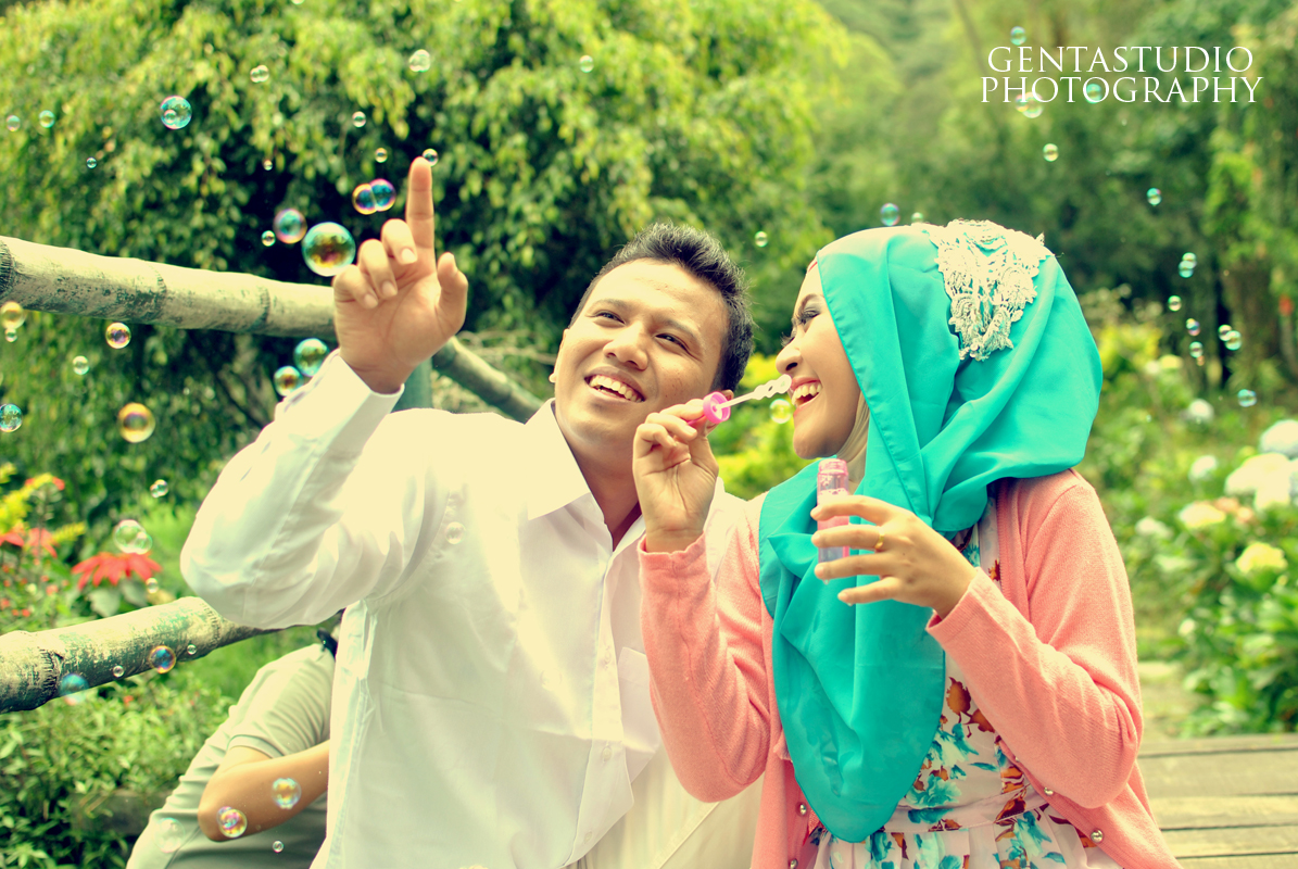 Kumpulan Foto  Prewedding Gaun Putih Jilbab Toprewed