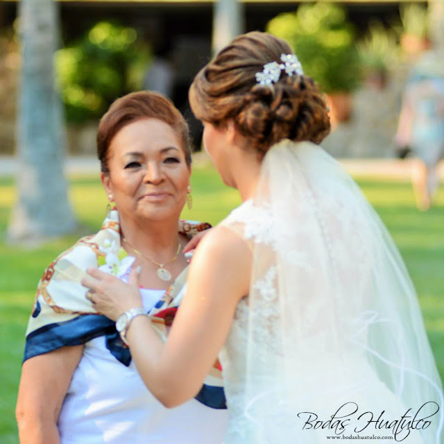 boda en playa, beach wedding, Oaxaca, México, Bodas Huatulco, Wedding Planner