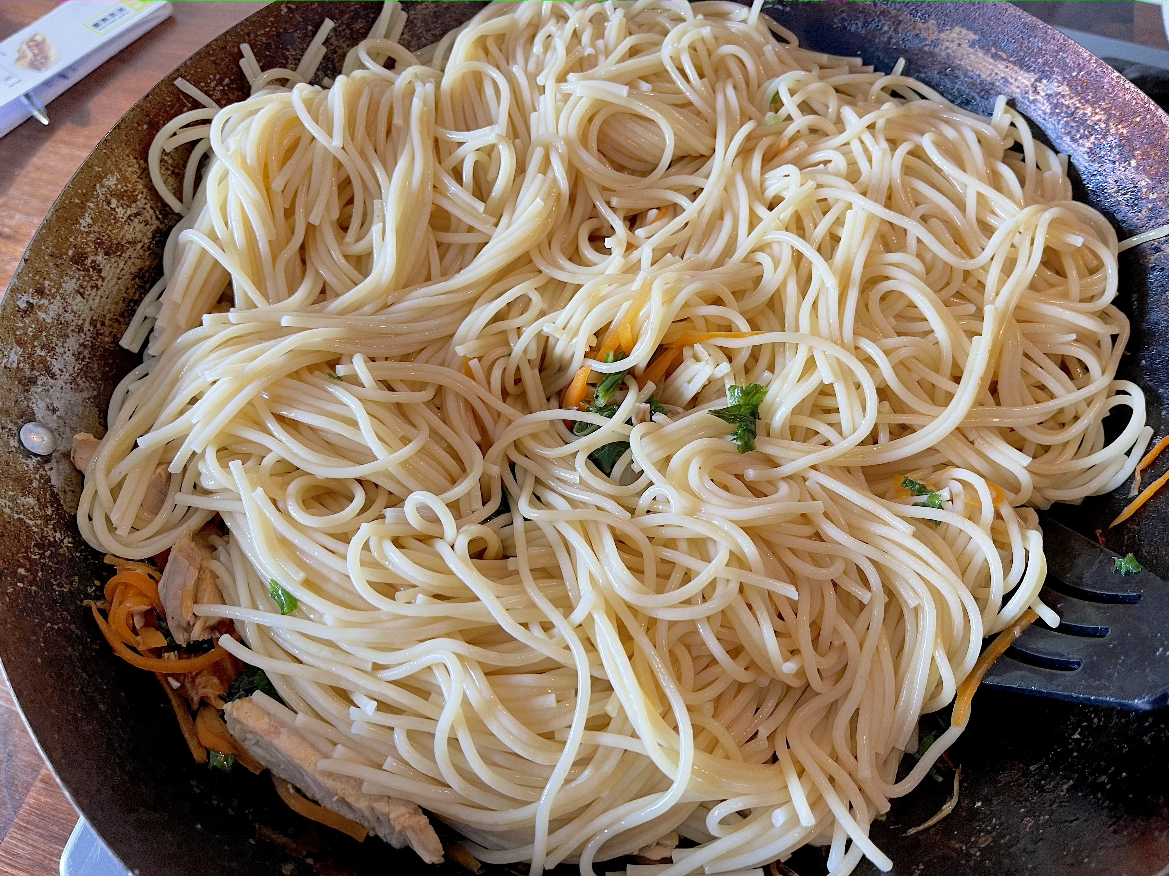 Stir-Fried-Chicken-Noodles-Spaghetti