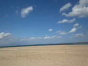 Golden beaches and Blue skies. (img )