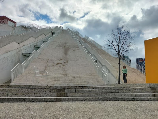 piramide Tirana