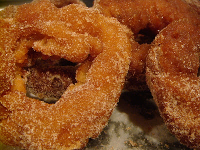 apple cider doughnuts