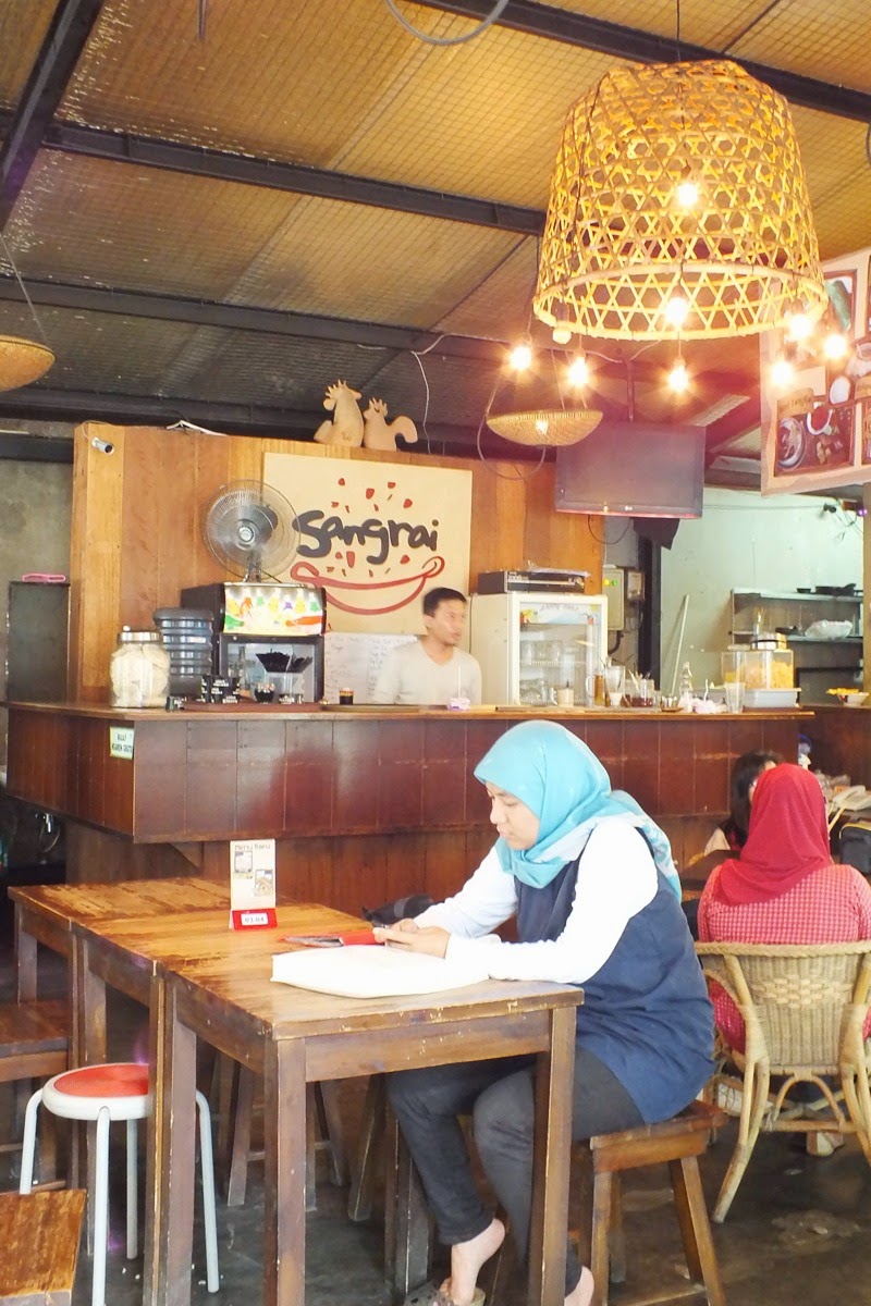 Review Makan makan di Warung Sangrai Menu Favoritnya 