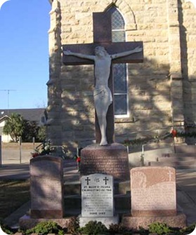 cross-in-front-lawn