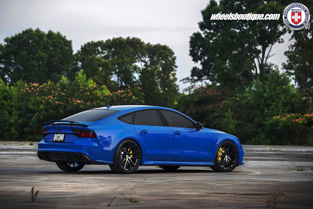 Audi RS7 on HRE P104