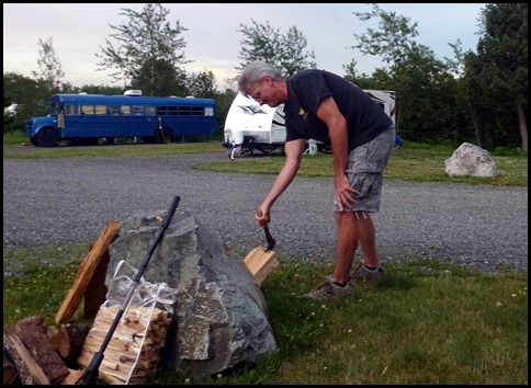 02f1 - Hanging out on the 4th - Dan's rock splitting log