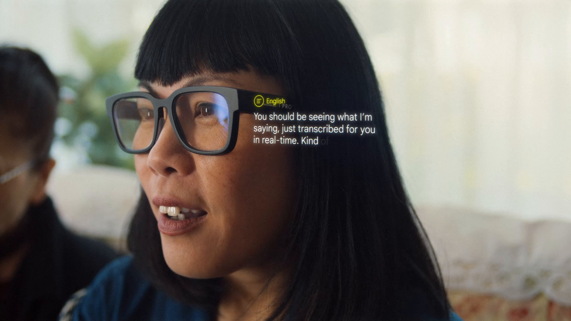 [Video] Guarda gli occhiali smart di Google che traducono in tempo reale