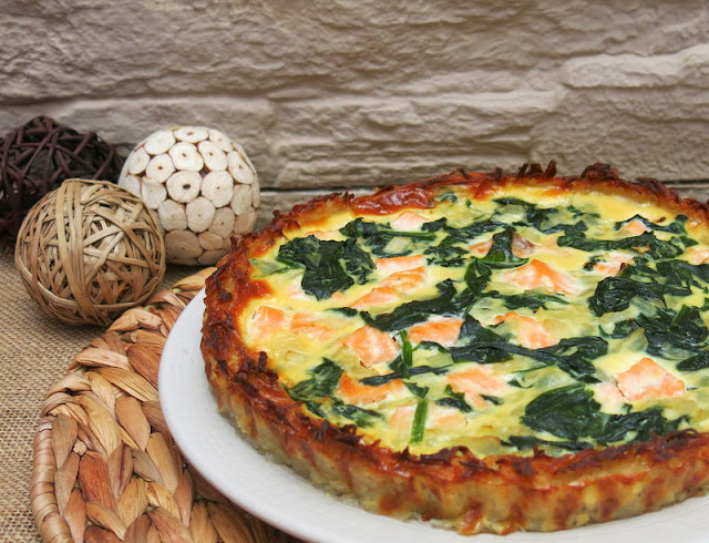 QUICHÉ DE SALMÓN Y ESPINACAS CON BASE DE PAPA