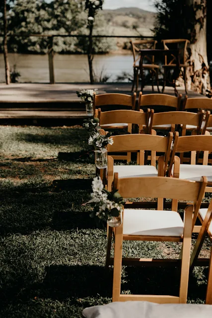 white parrot photography and film real wedding the rocks yandina venue grace loves lace politix flora design cake