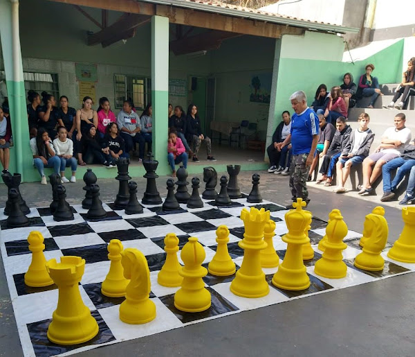 Ginásio Itapirão sedia aulas de xadrez, Notícias