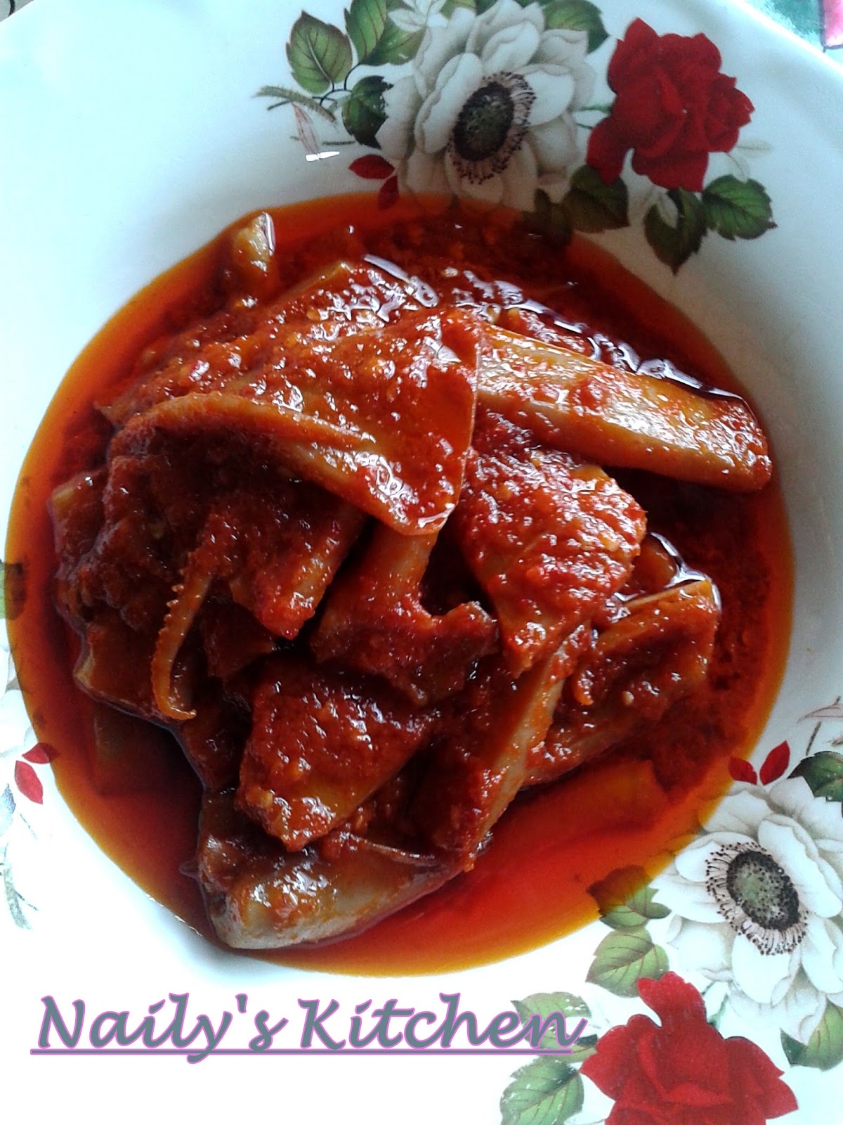 NAILY'S KITCHEN: SAMBAL TUMIS SOTONG KEMBANG