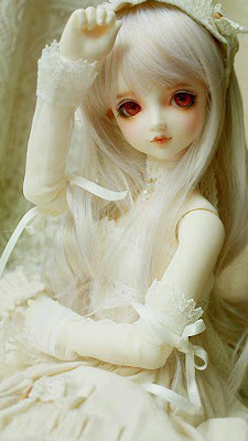 Cute White Doll Photos