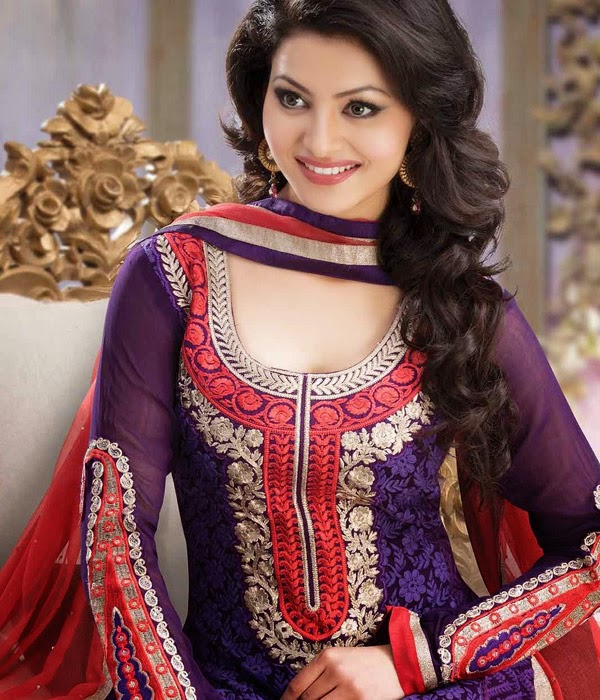 Urvashi Rautela Wallpapers Free