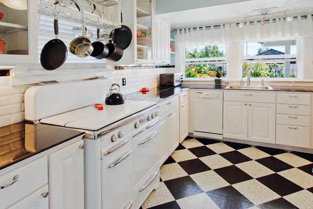 Retro Kitchen Remodel