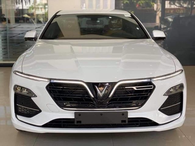 Chốt vội VinFast Lux A2.0 giá hơn 650 triệu đồng, fan ruột Mitsubishi chia sẻ: Món hời phải nắm nhanh, chỉ sợ bị trả cọc mất phần <a href=