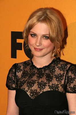 Alexandra Breckenridge Picture