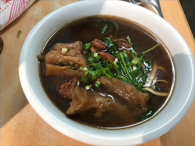 [台北市ㆍ中正區] 【濟南牛肉麵】：店小但年肉麵的力量大（好吃真好吃）