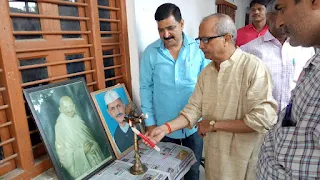 राजा श्रीकृष्ण दत्त स्नातकोत्तर महाविद्यालय में राष्ट्रपिता महात्मा गाध्ंाी के 150वी जयंती पर महाविद्यालय के राष्ट्रीय सेवा योजना के अन्र्तगत महाविद्यालय अटाला मस्जिद, पुलिस चौकी राजकालेज में स्वयंसेवक/सेविकाओं, एवं महाविद्यालय के प्राध्यापक व प्राध्यापिकाएं एव कर्मचारियों द्वारा साफ-सफाई का कार्य किया गया। Jaunpur Live
