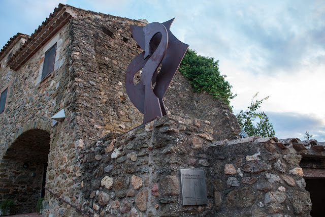 Вечерняя прогулка по Монельс - Evening in Monells - Monells por la noche