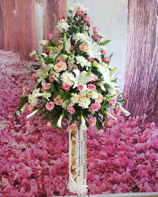 toko bunga duka cita di surabaya, harga karangan bunga duka cita surabaya, pesan karangan bunga duka cita di surabaya