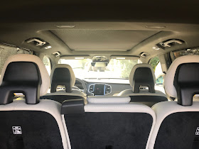 Interior view of 2020 Volvo XC90 T6 R-Design
