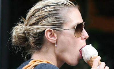 Celebrities Greatest Food Moments In Their Mouths