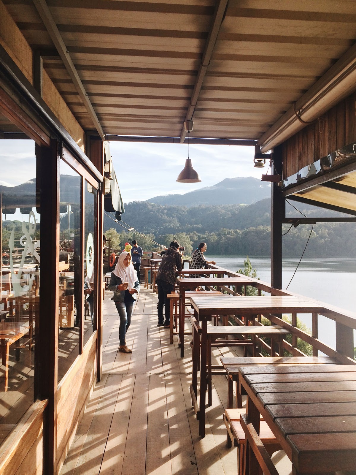 Glamping Lakeside Rancabali, Bandung